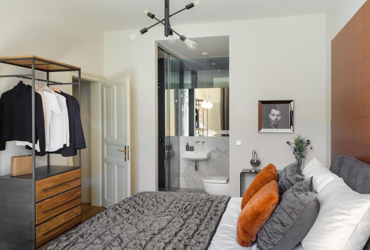 Mn6 Luxury Suites By Adrez Prag Eksteriør billede