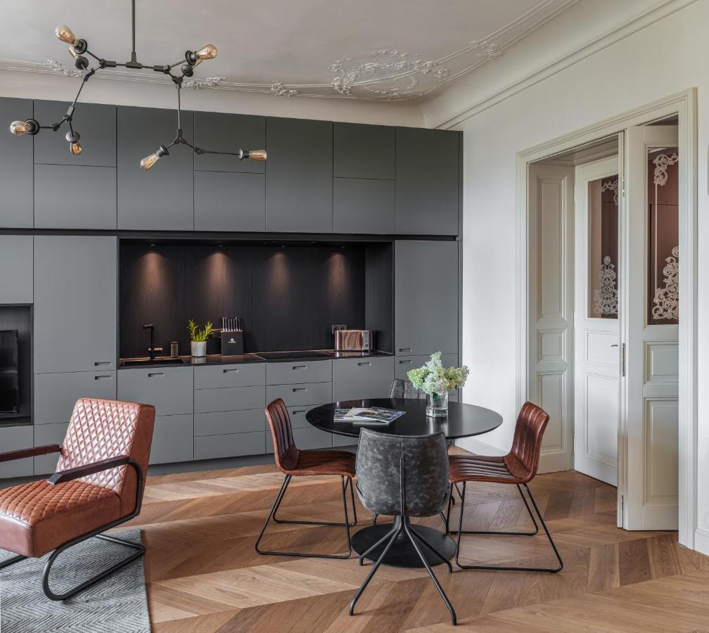 Mn6 Luxury Suites By Adrez Prag Eksteriør billede